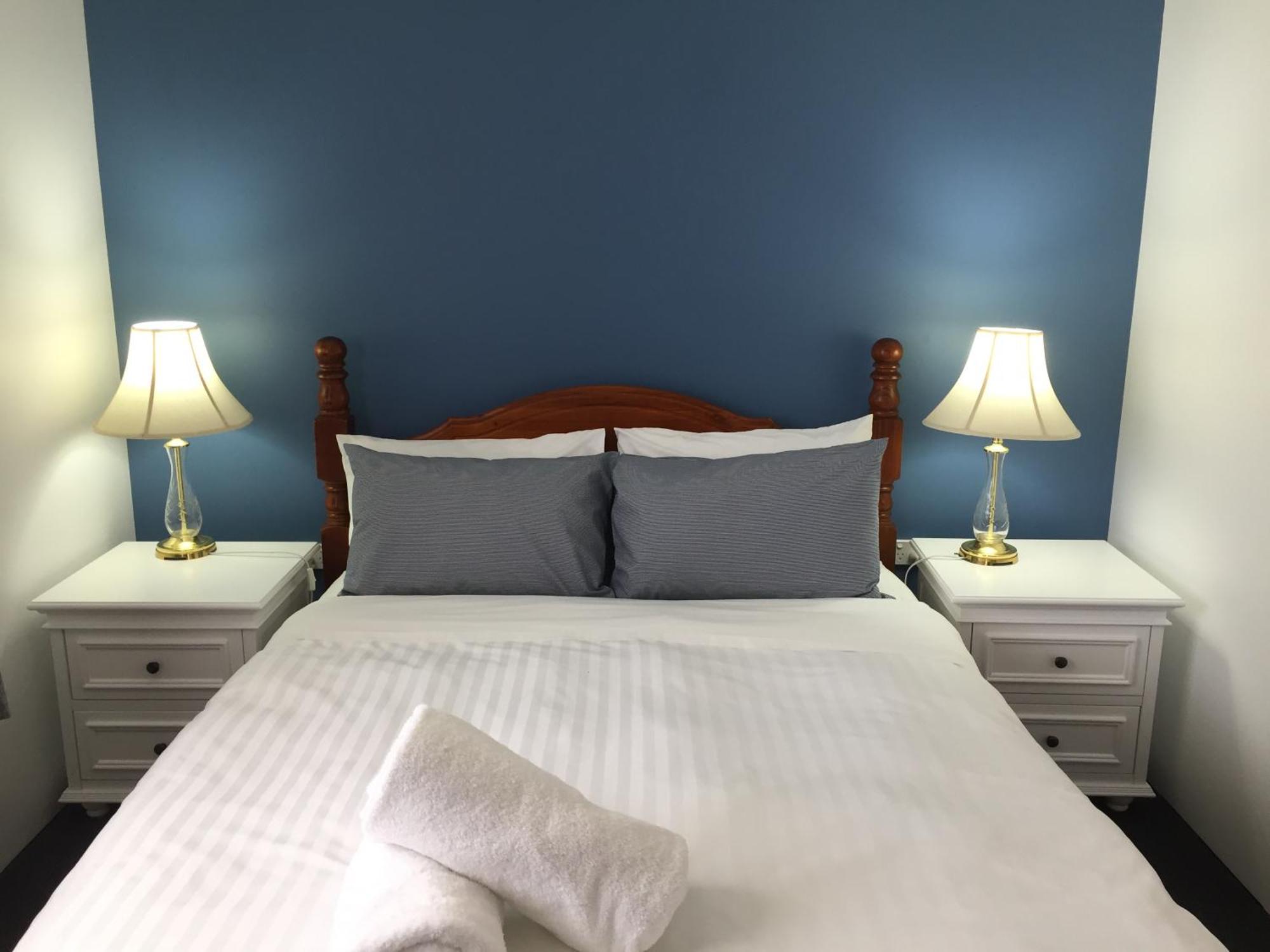 Regatta Point Tavern & Holiday Villas Стран Екстериор снимка