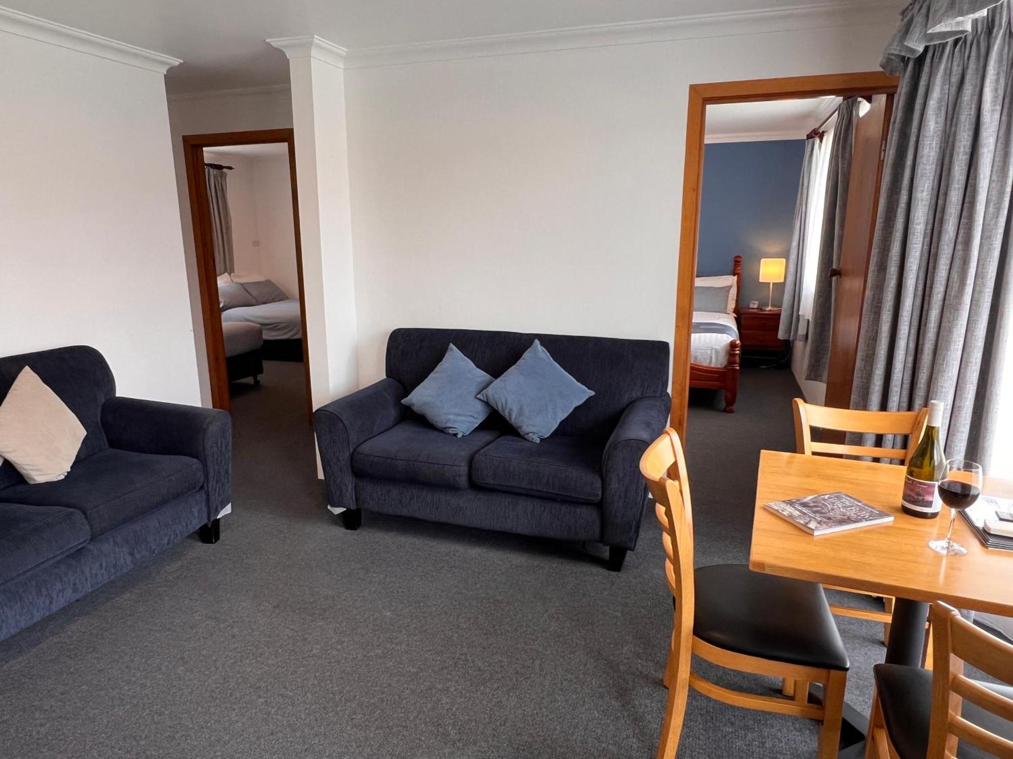 Regatta Point Tavern & Holiday Villas Стран Екстериор снимка