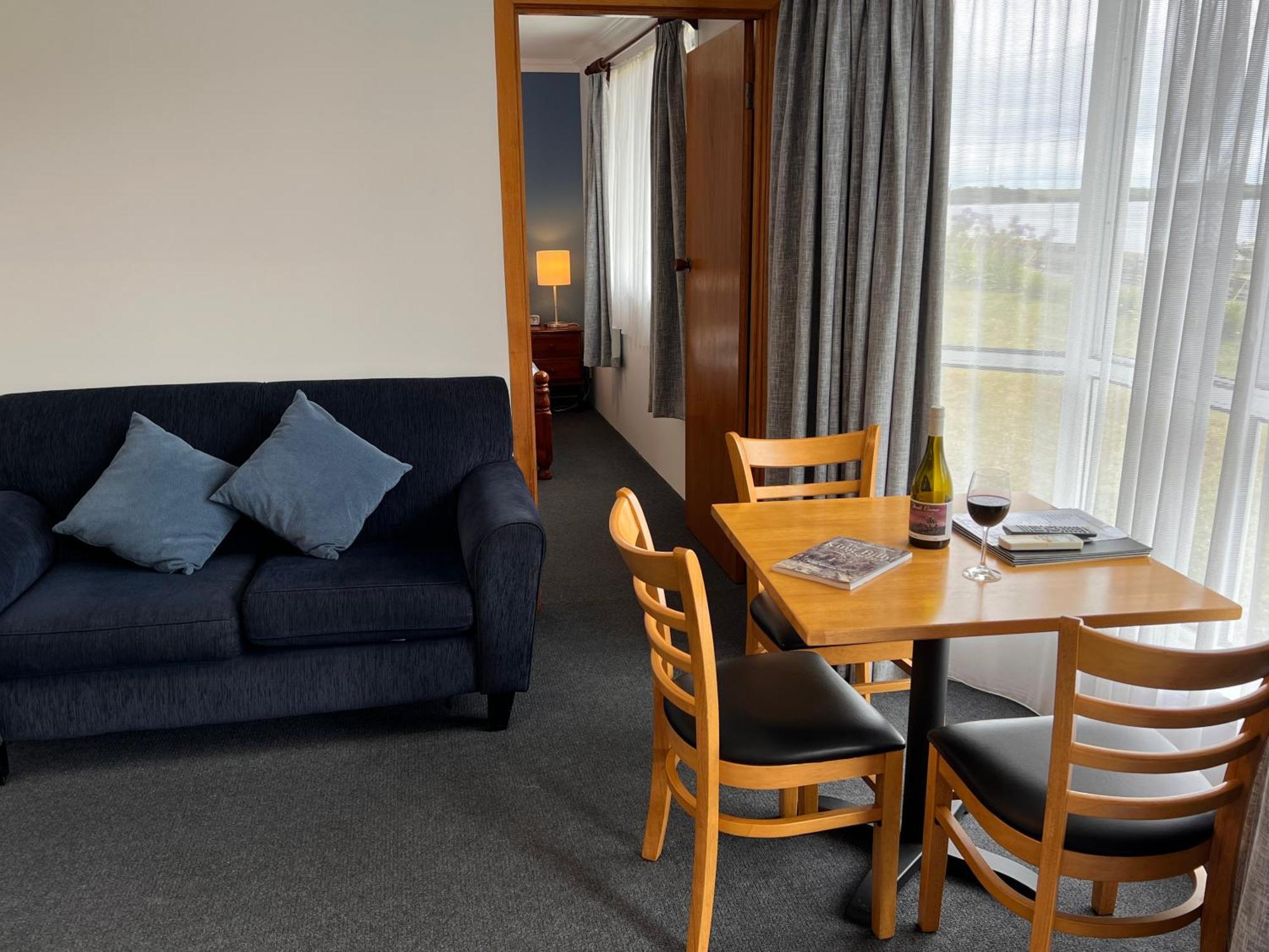 Regatta Point Tavern & Holiday Villas Стран Екстериор снимка